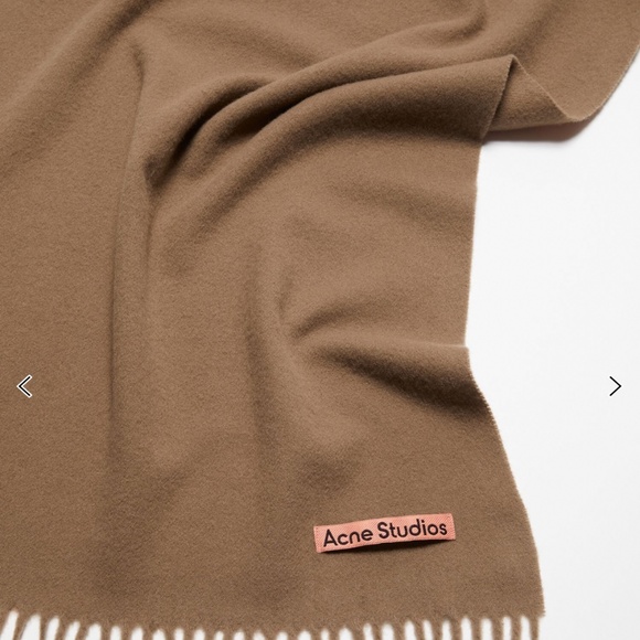 Acne fringe wool scarf- new with tags - Picture 2 of 7